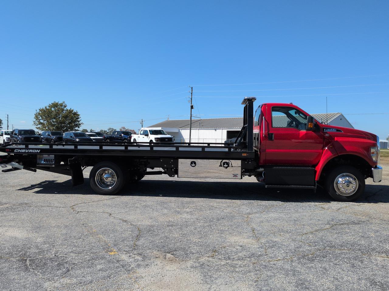 2027 FORD F-650 Base