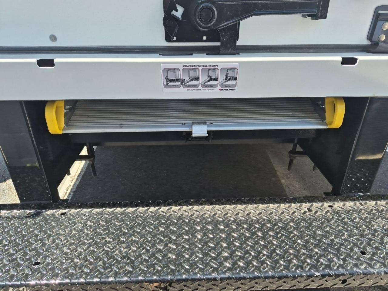 2027 Ford E-350SD BOX TRUCK Warrenton VA