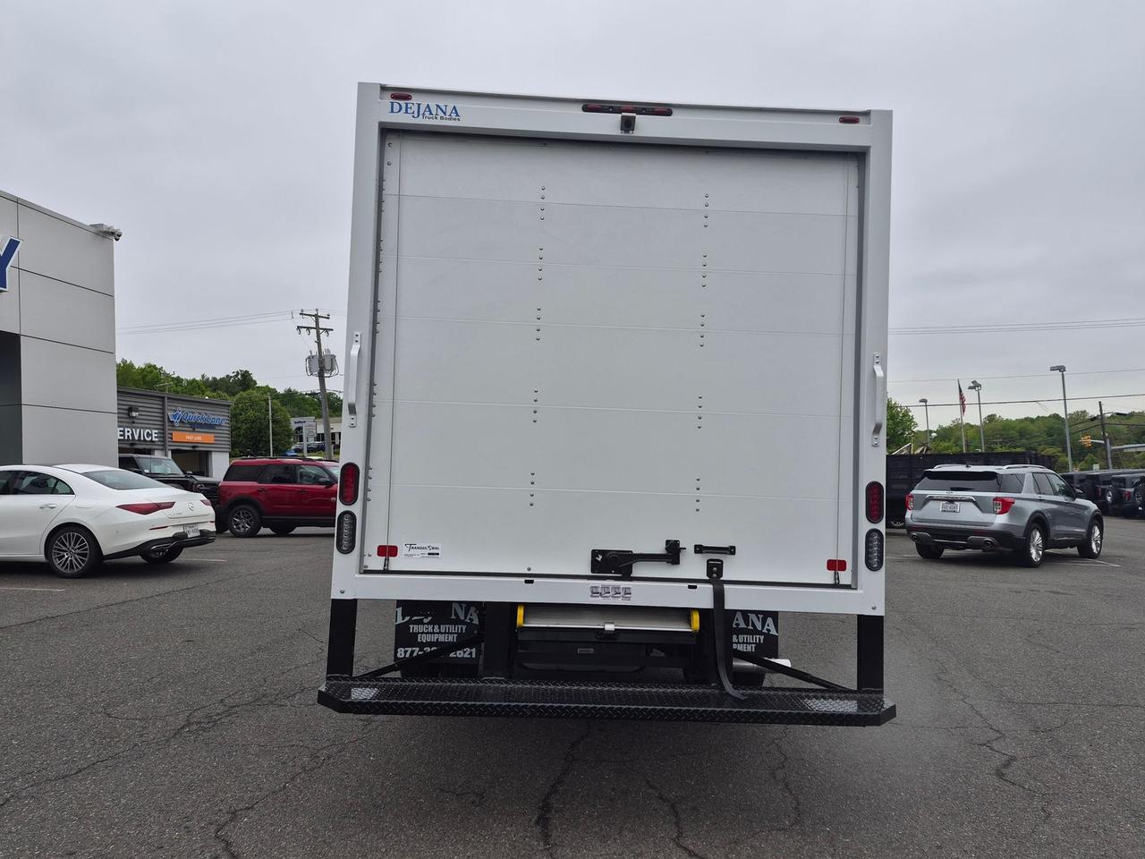 2027 Ford E-350SD BOX TRUCK Warrenton VA