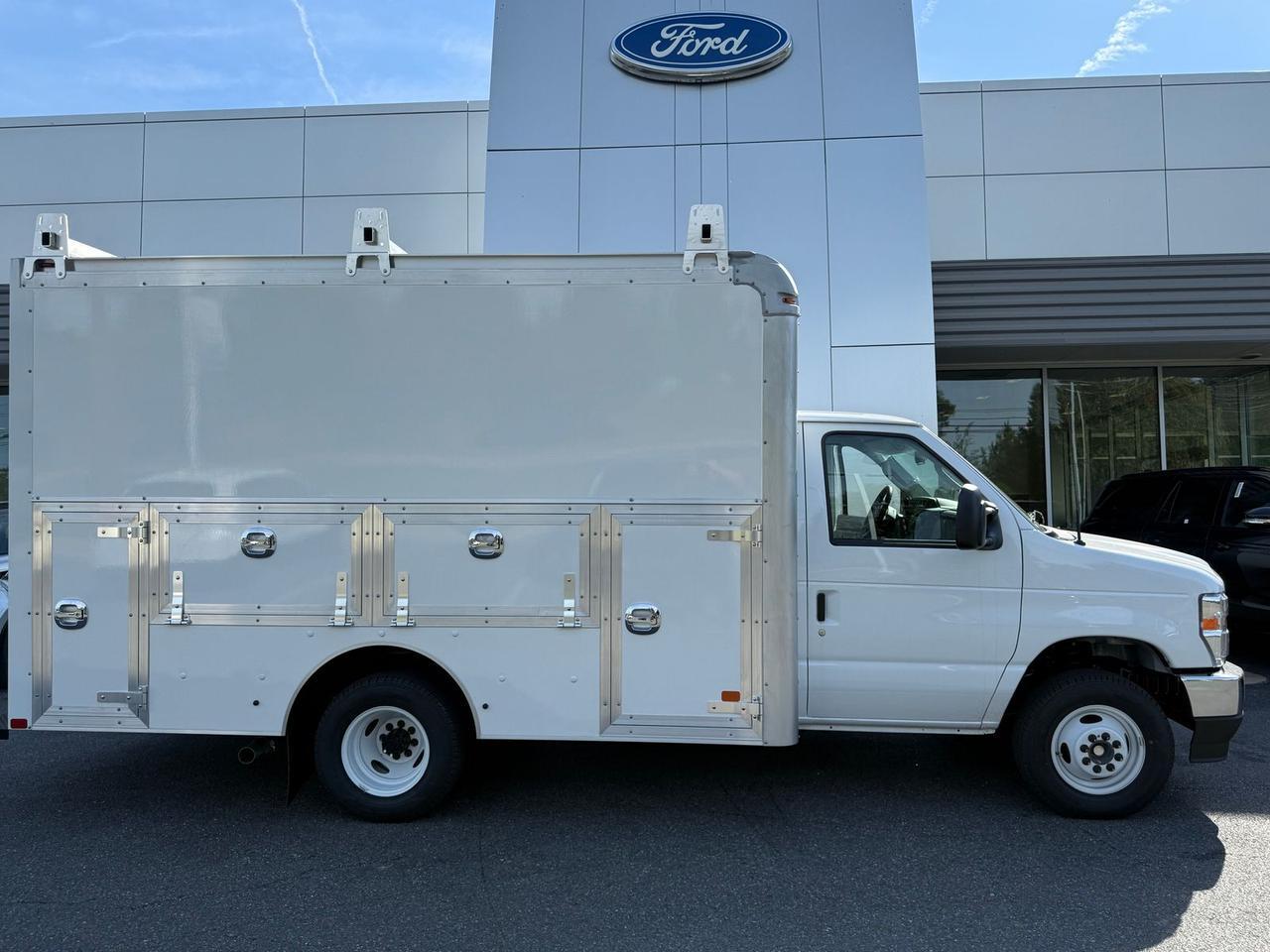 2027 Ford E-350SD