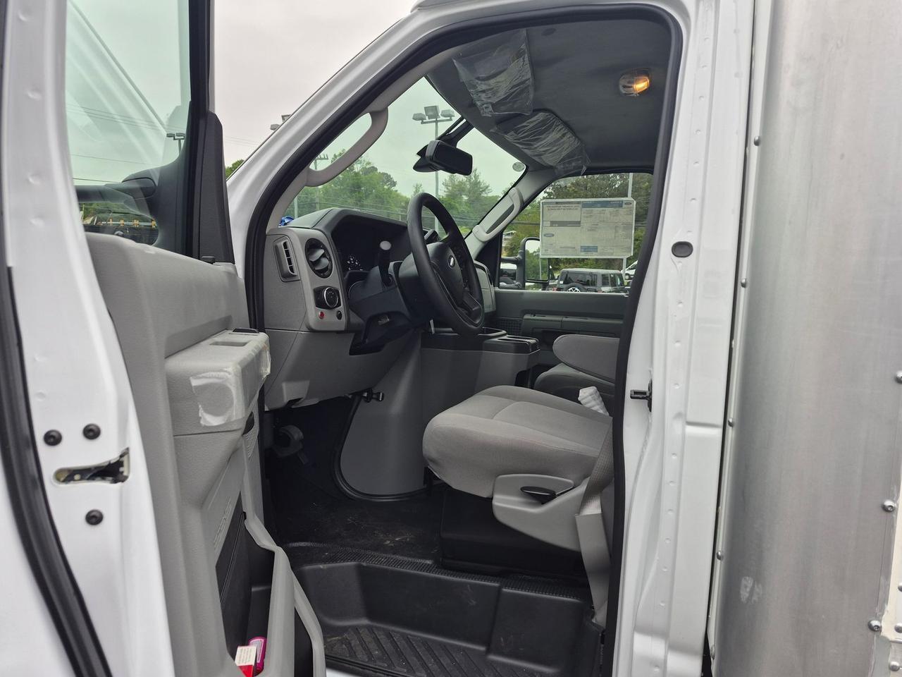 2027 Ford E-450SD BOX TRUCK Warrenton VA