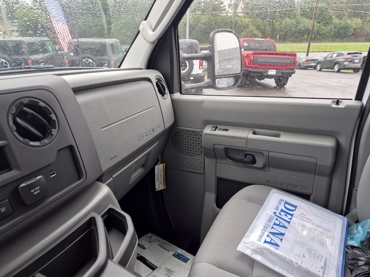 2027 Ford E-450SD Base BOX TRUCK Warrenton VA