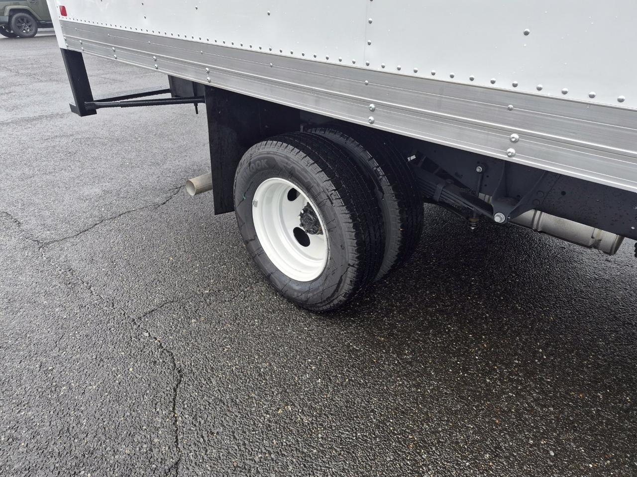 2027 Ford E-450SD Base BOX TRUCK Warrenton VA