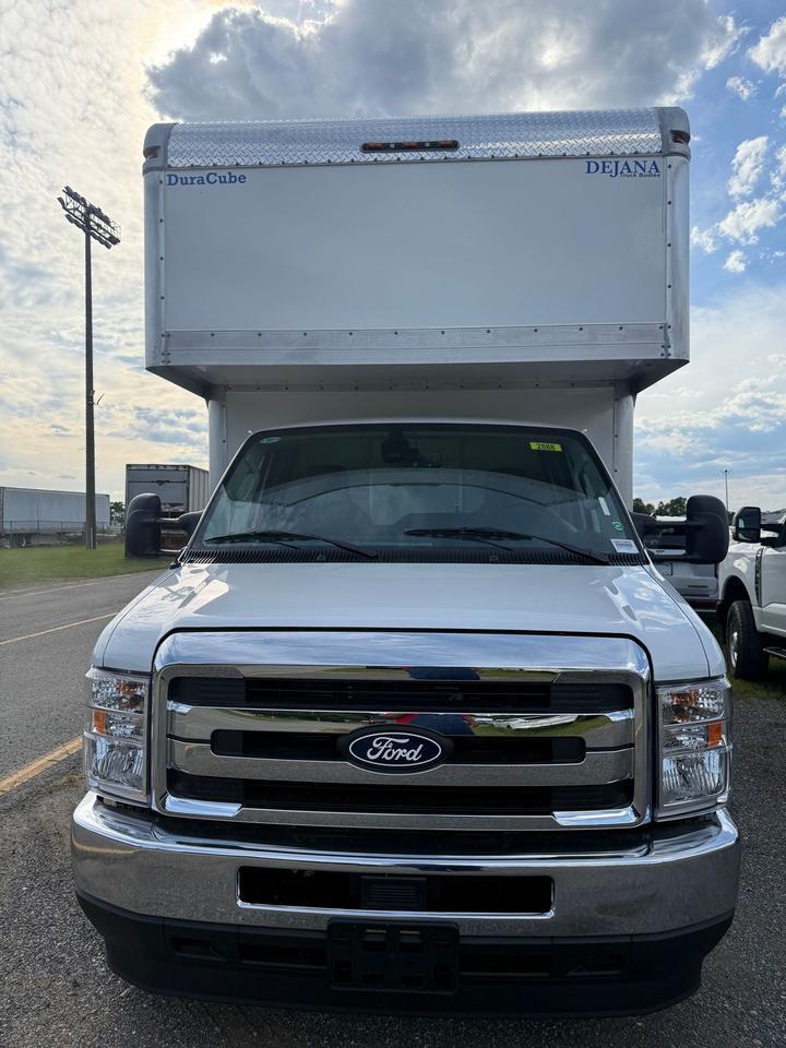 2027 Ford E-450SD Base Gaithersburg MD