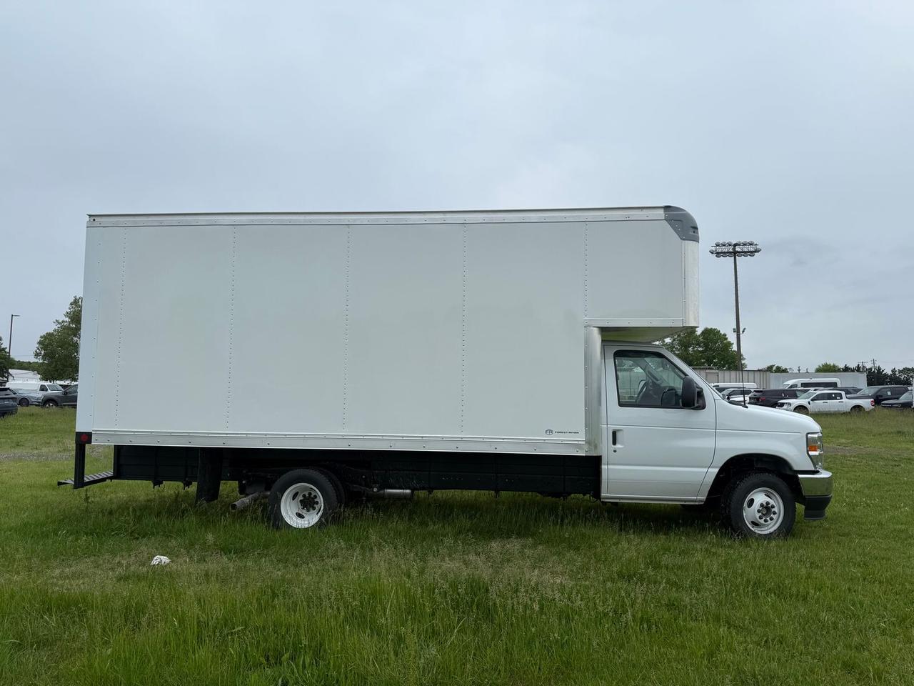 2027 Ford E-450SD Base
