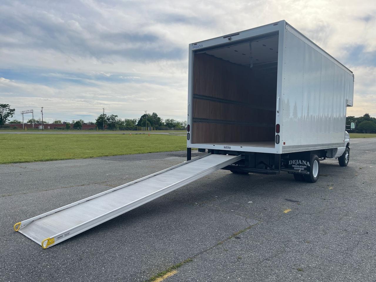2027 Ford E-450SD DRW Gaithersburg MD