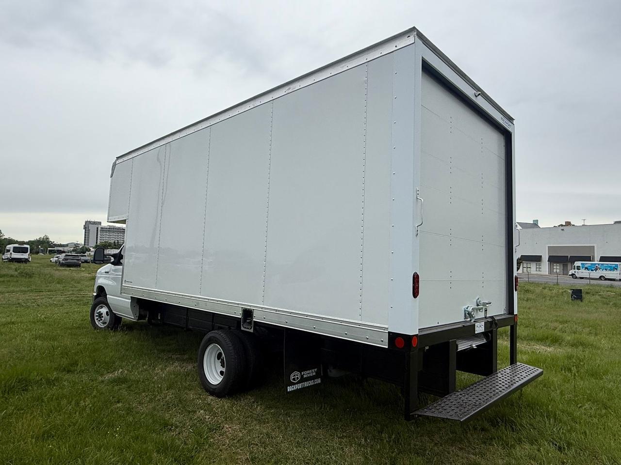 2027 Ford E-450SD DRW Gaithersburg MD
