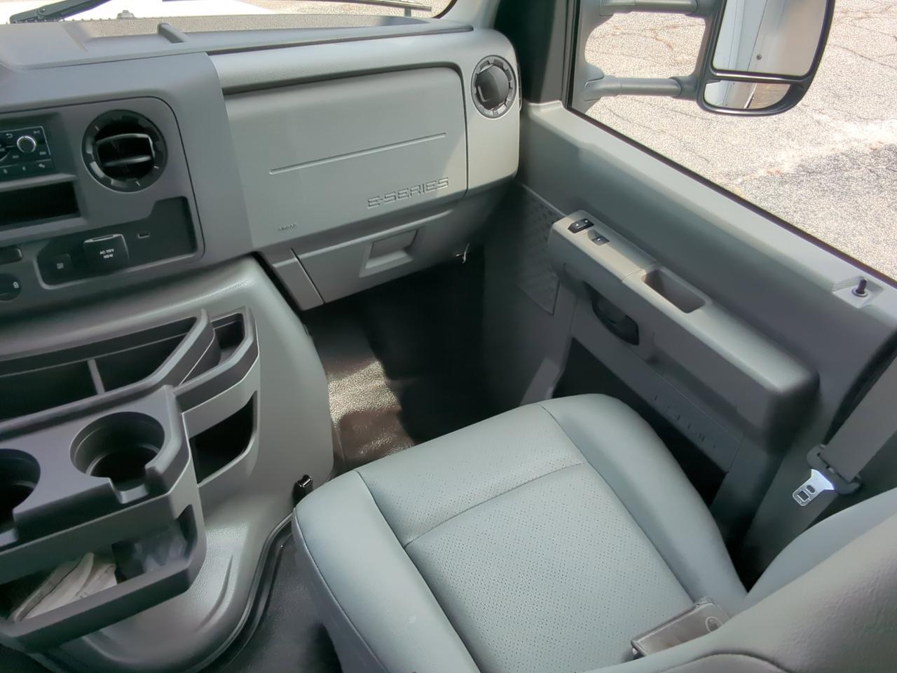 2027 Ford E-Series Cutaway CUTAWAY Appleton WI