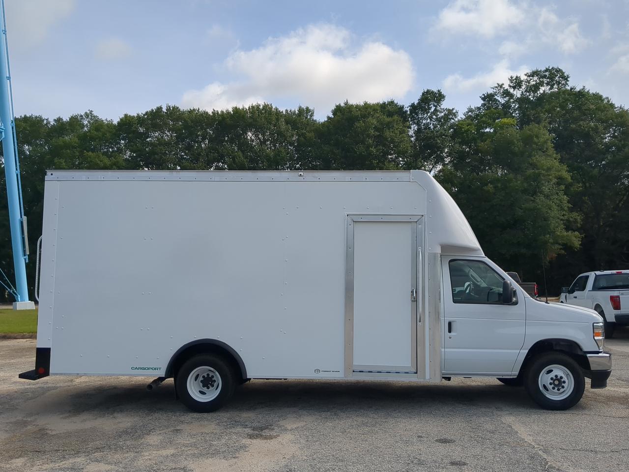 2027 Ford E-Series Cutaway CUTAWAY Appleton WI