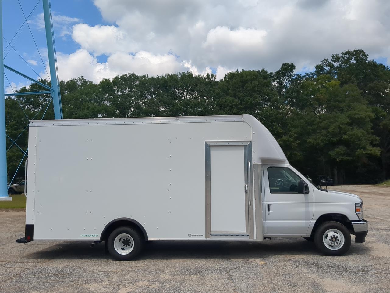2027 Ford E-Series Cutaway CUTAWAY Appleton WI