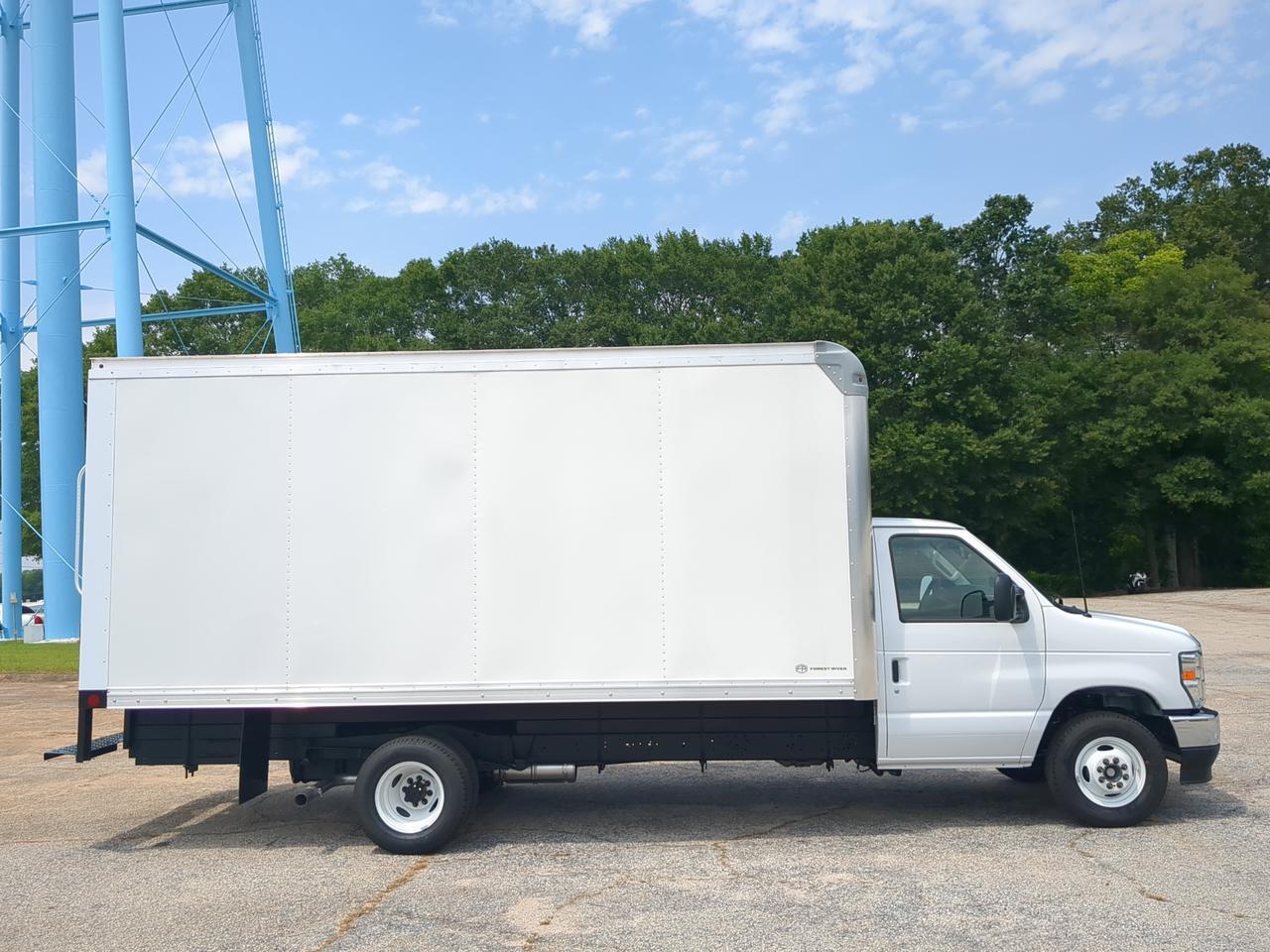 2027 Ford E-Series Cutaway CUTAWAY