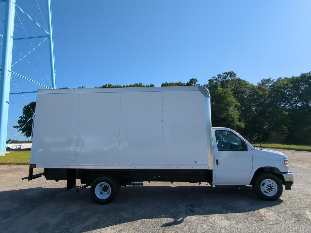 2027 Ford E-Series Cutaway CUTAWAY