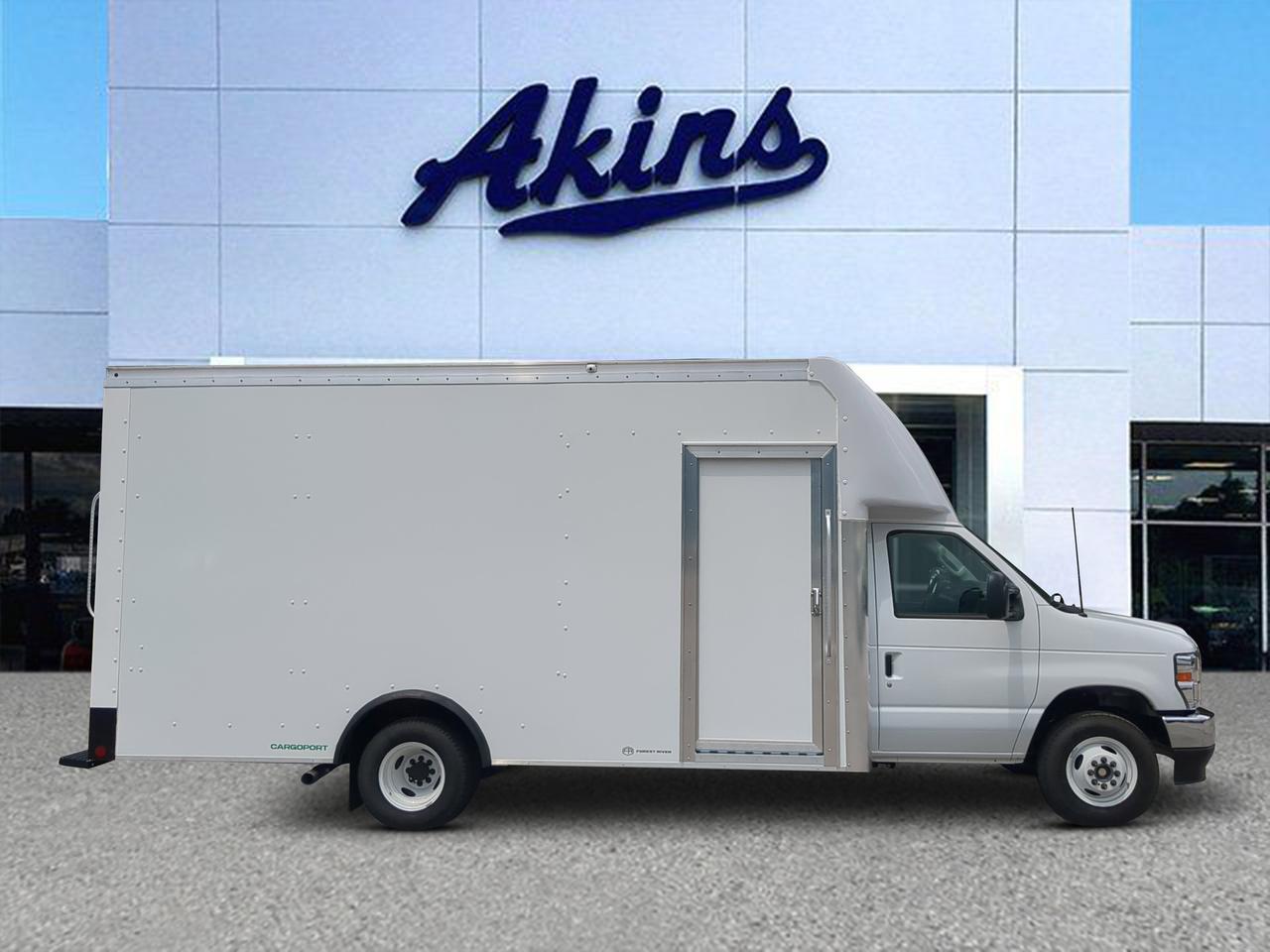 2027 Ford E-Series Cutaway CUTAWAY