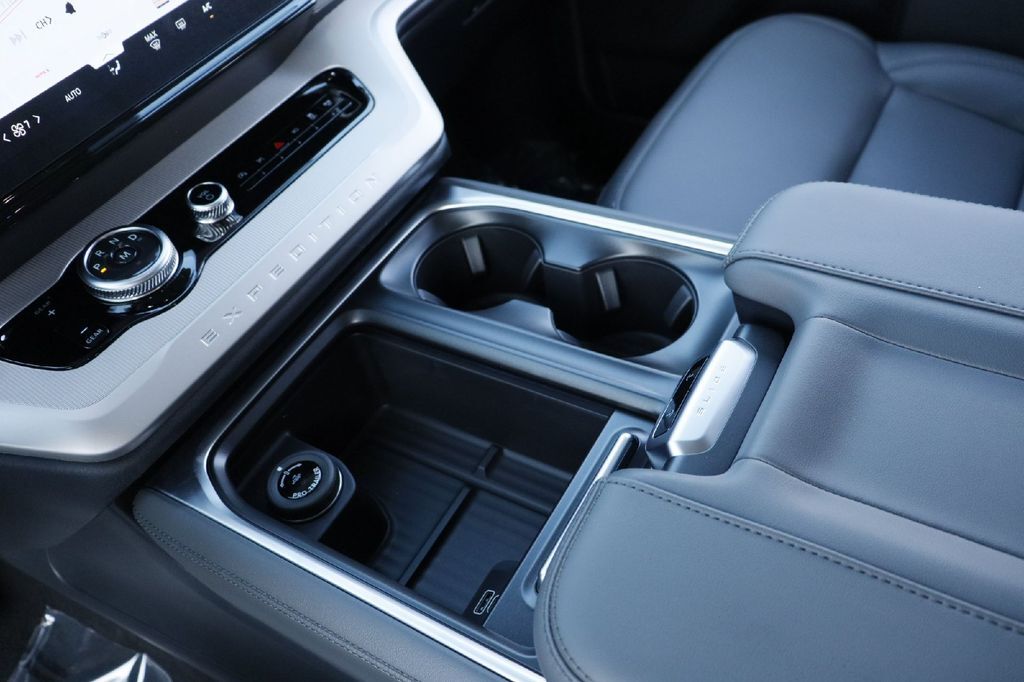 2027 Ford Expedition Active Hondo TX