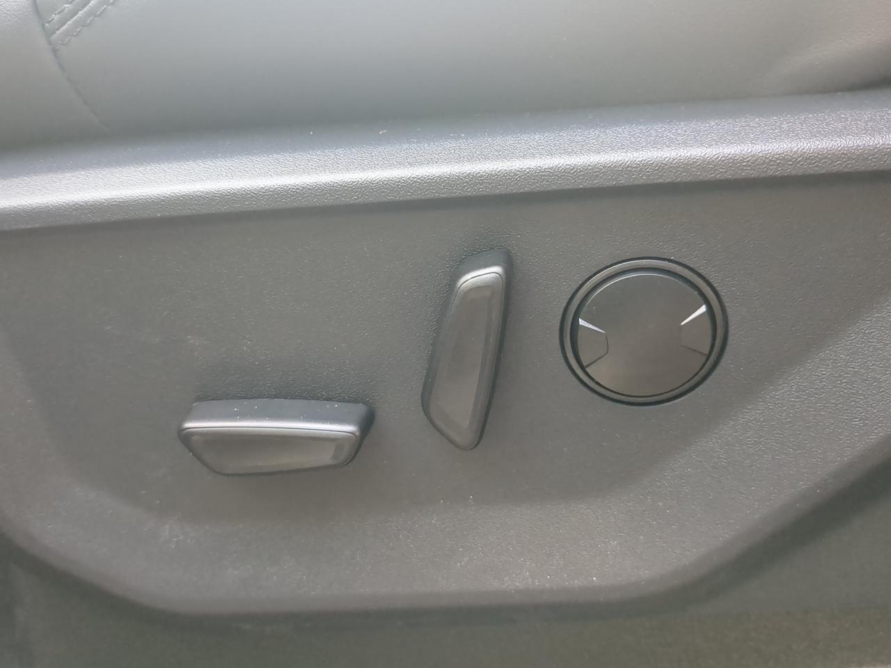 2027 Ford Expedition Active Appleton WI