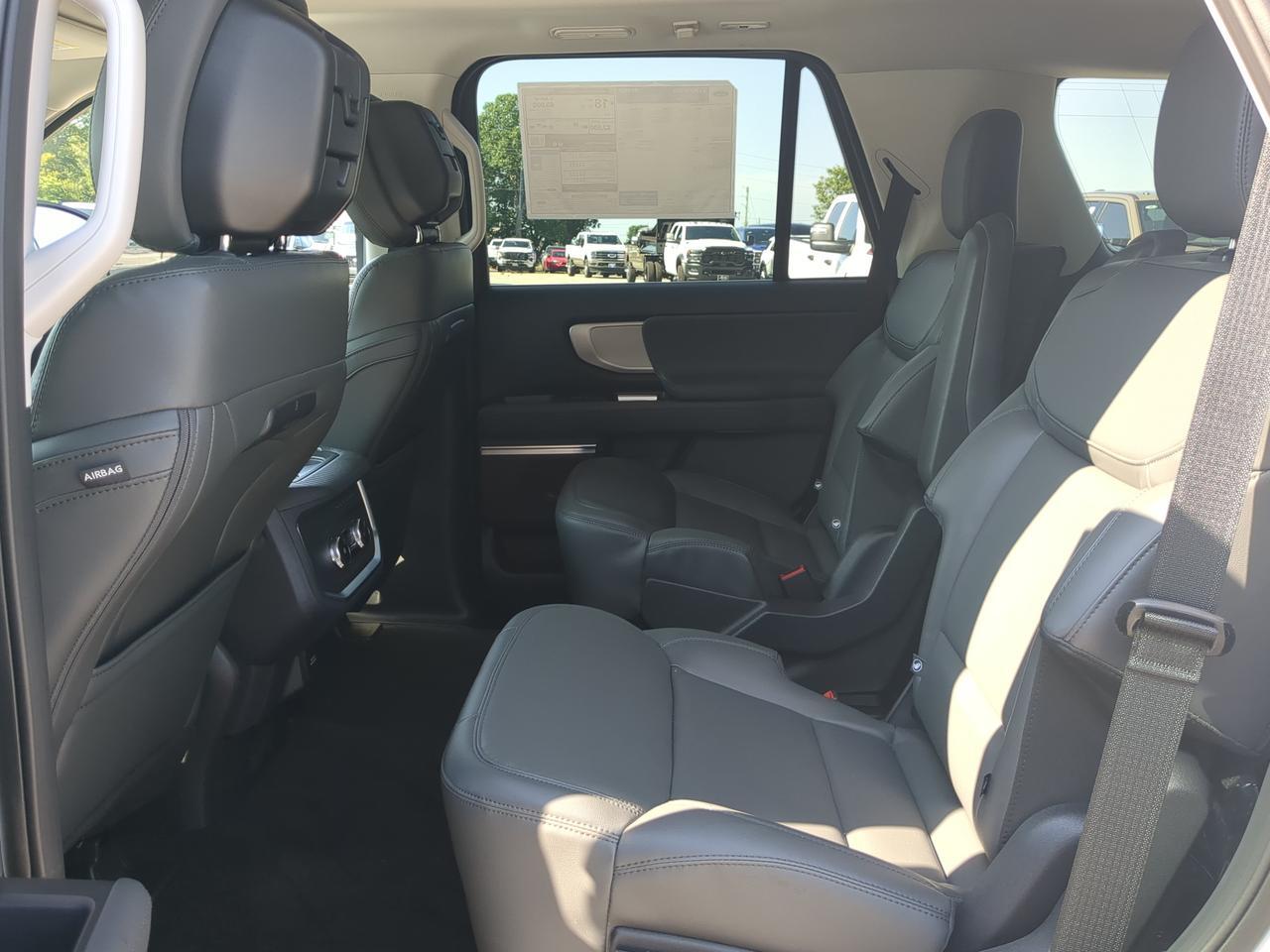 2027 Ford Expedition Active Appleton WI