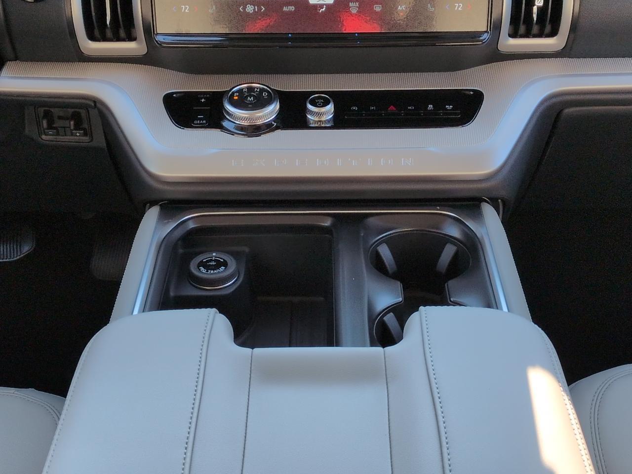2027 Ford Expedition Active Appleton WI