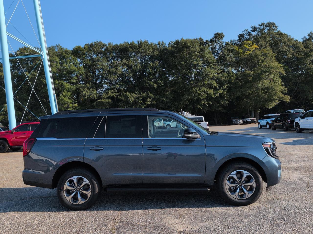 2027 Ford Expedition Active Appleton WI