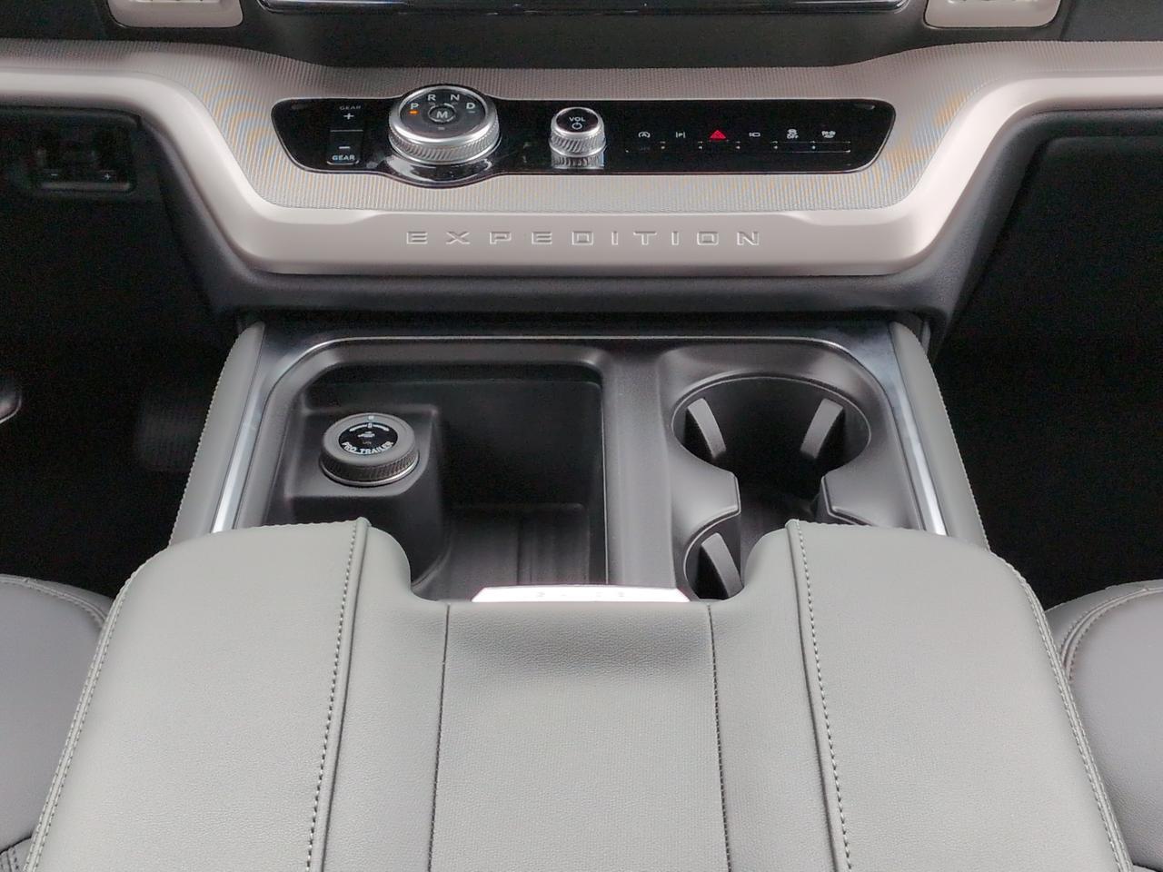 2027 Ford Expedition Active Winder GA