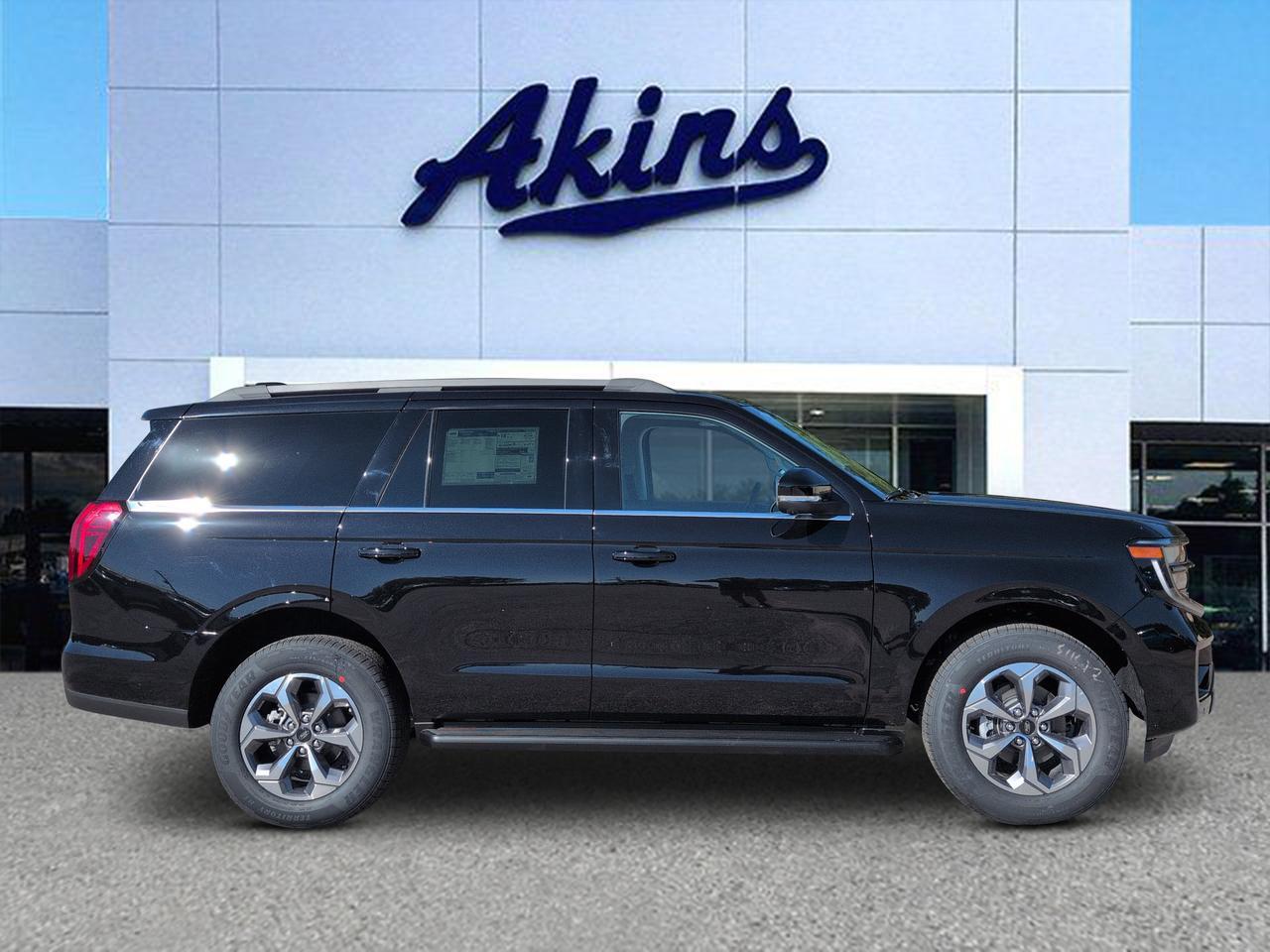 2027 Ford Expedition Active