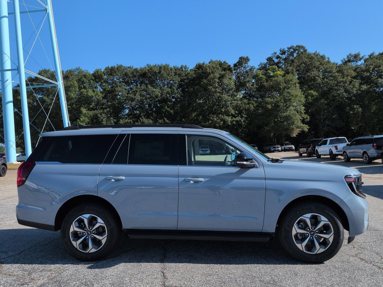 2027 Ford Expedition Active