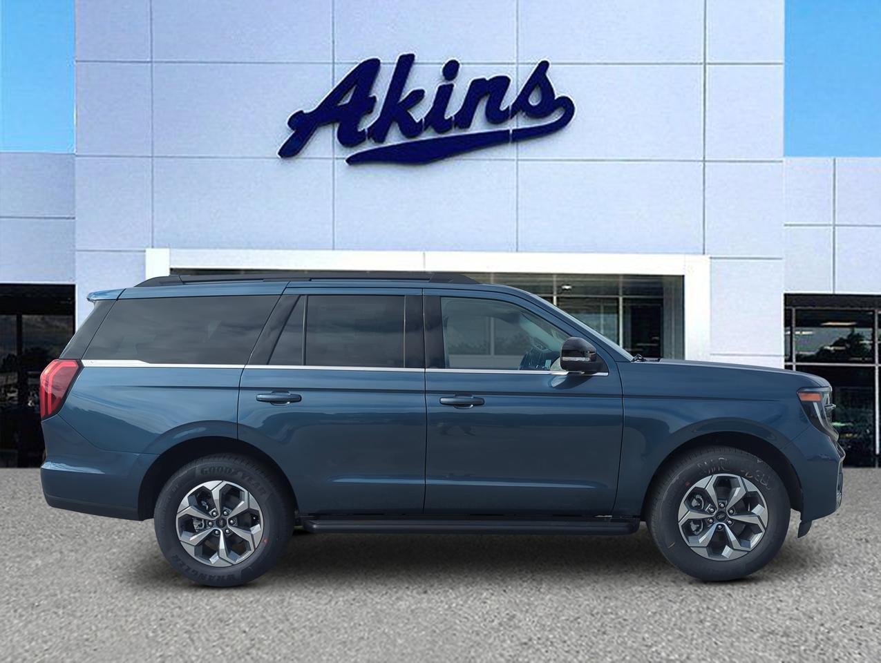 2027 Ford Expedition Active