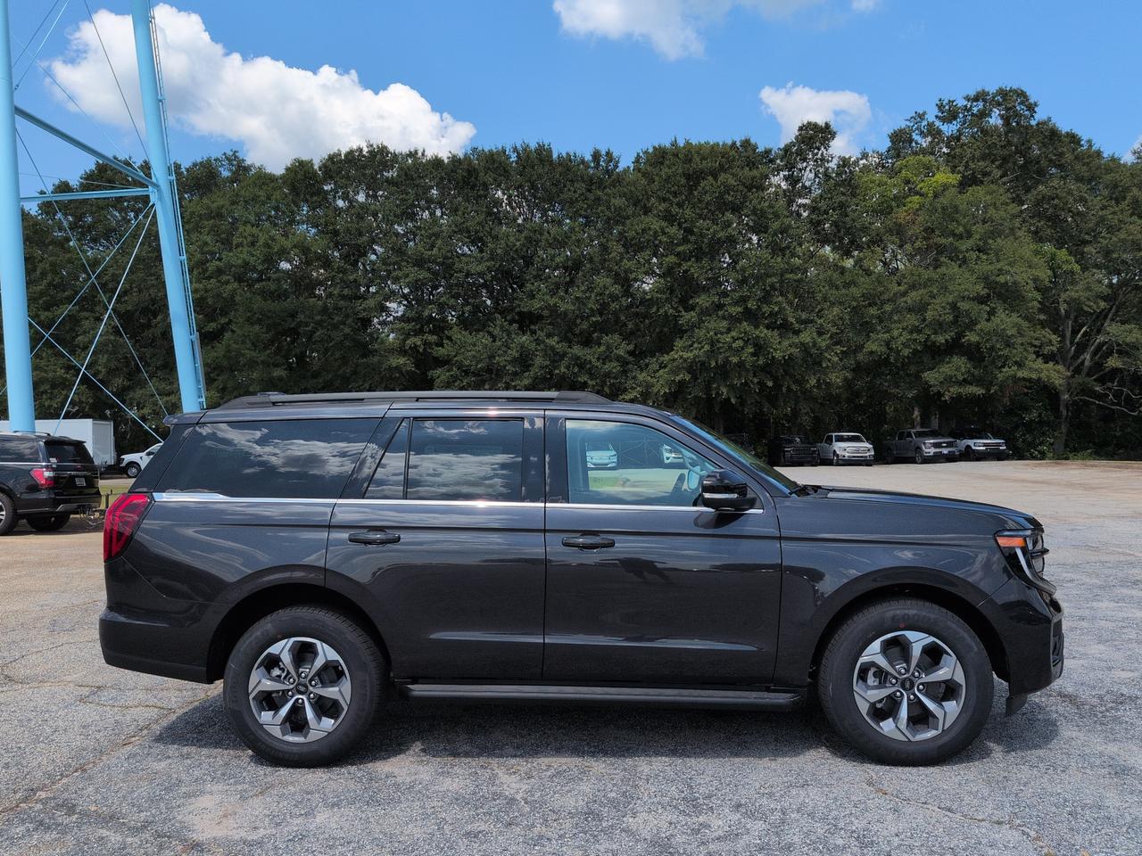 2027 Ford Expedition Active