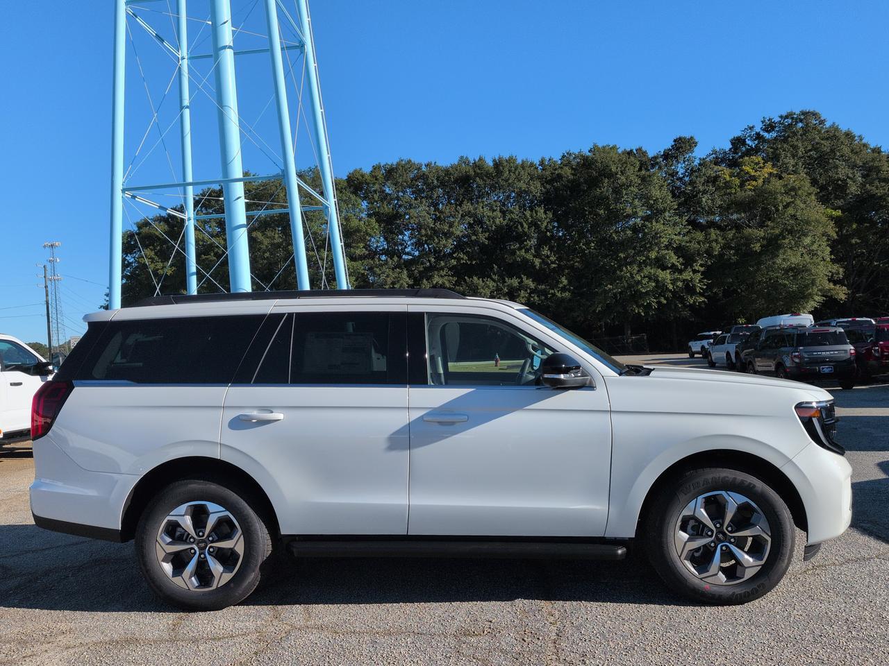 2027 Ford Expedition Active