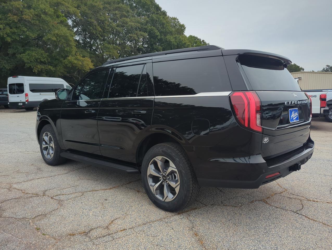 2027 Ford Expedition Active Winder GA