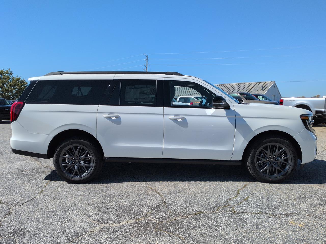 2027 Ford Expedition Max Platinum Appleton WI