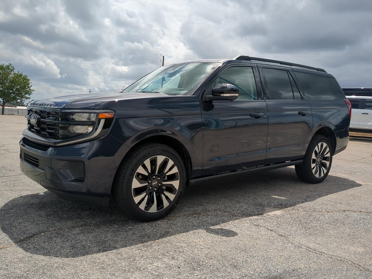 2027 Ford Expedition Max Platinum Appleton WI