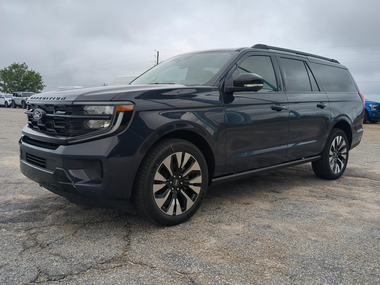 2027 Ford Expedition Max Platinum Appleton WI
