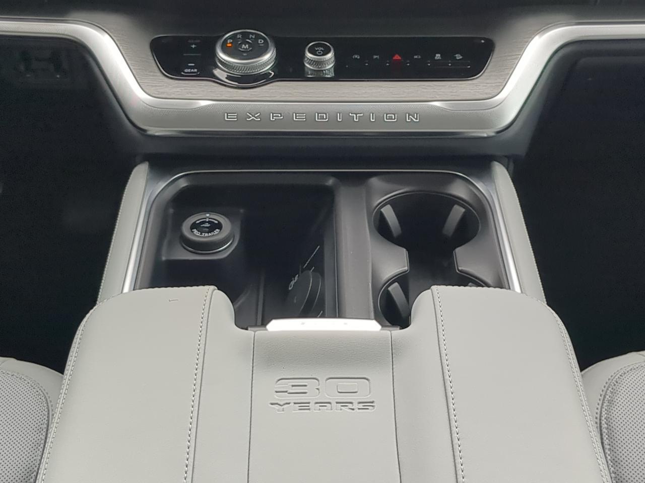 2027 Ford Expedition Max Platinum Appleton WI