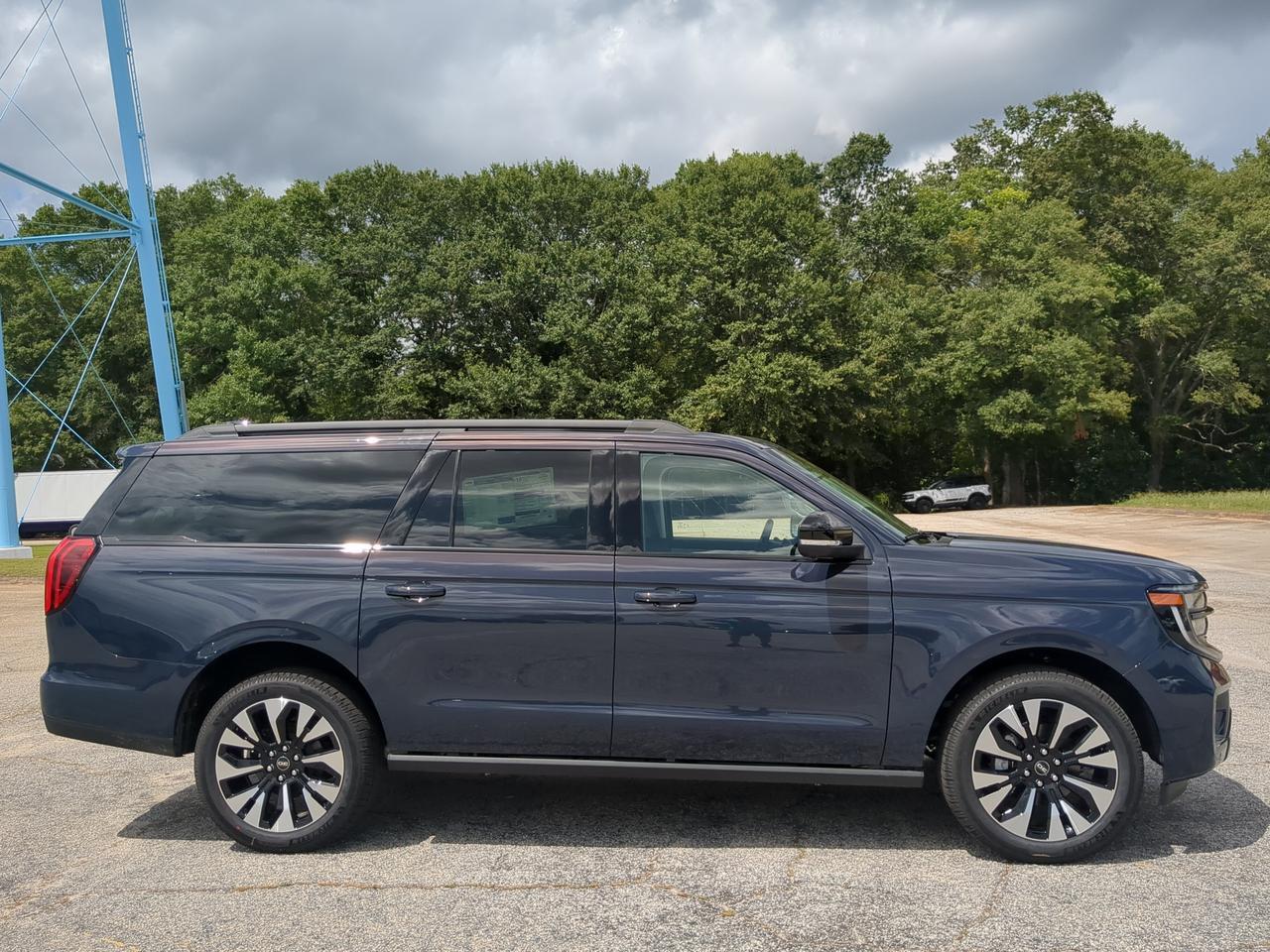 2027 Ford Expedition Max Platinum Appleton WI