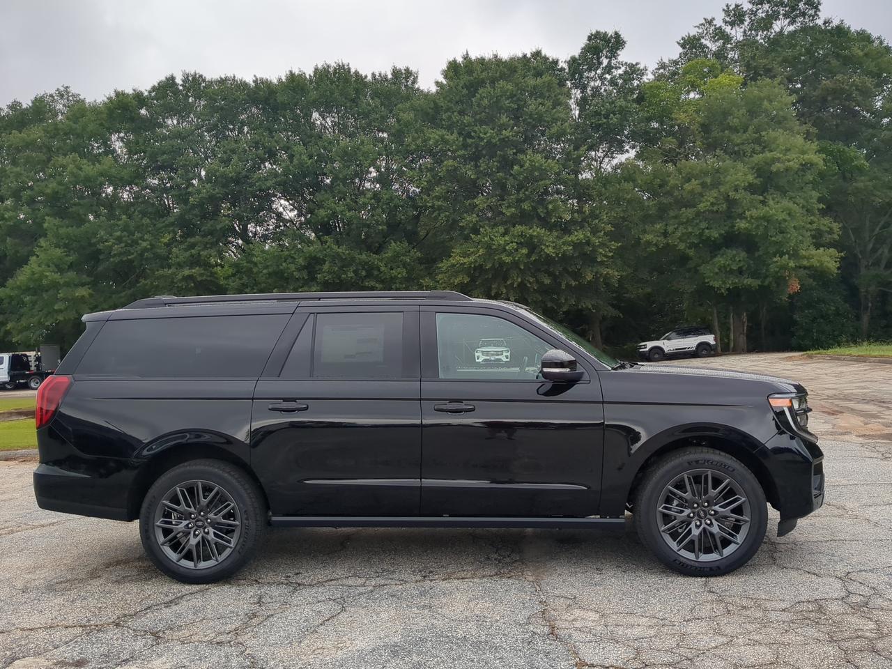 2027 Ford Expedition Max Platinum Appleton WI