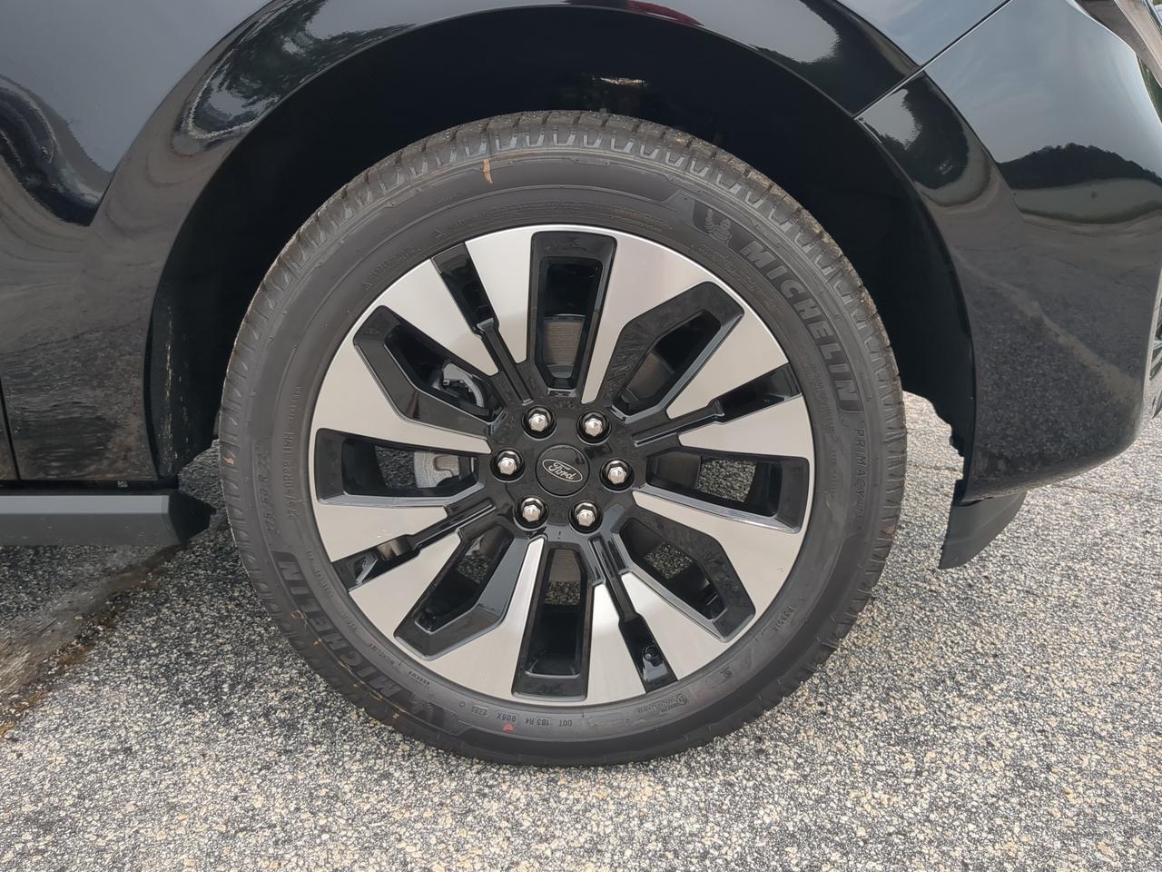 2027 Ford Expedition Max Platinum Appleton WI