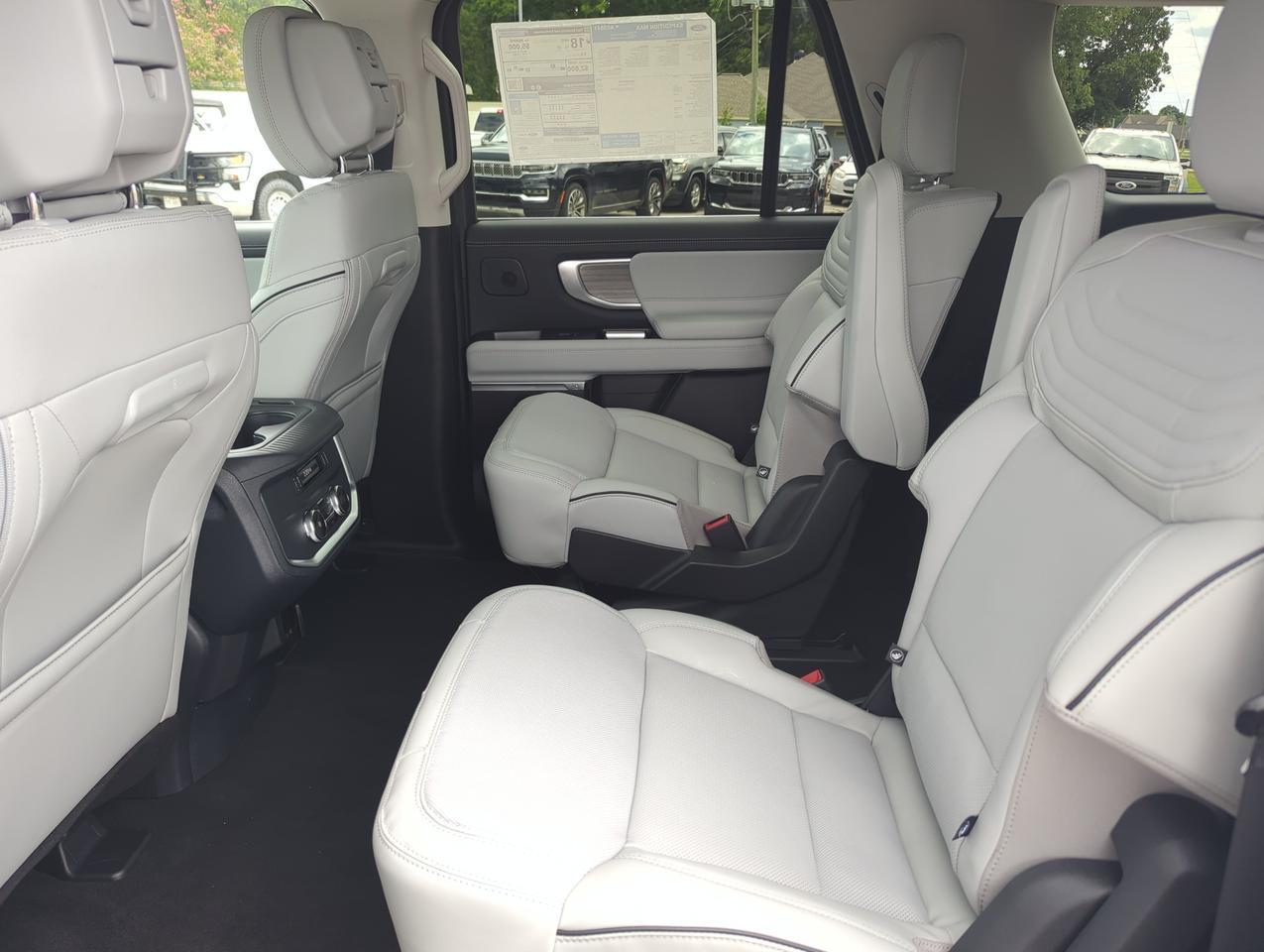 2027 Ford Expedition Max Platinum Appleton WI