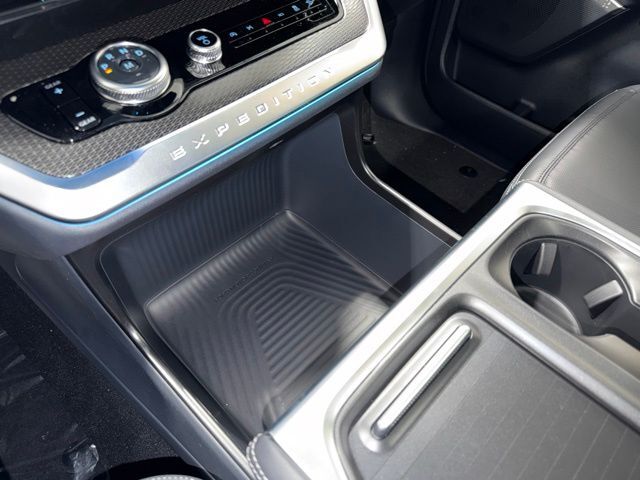 2027 Ford Expedition Max Platinum Pine River MN