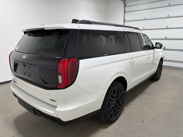 2027 Ford Expedition Max Platinum Pine River MN