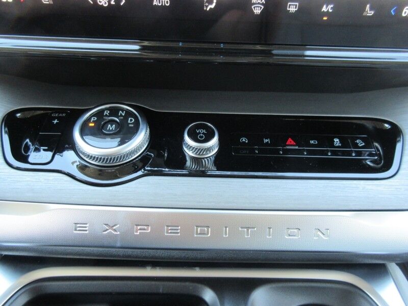 2027 Ford Expedition Max Platinum St. George SC