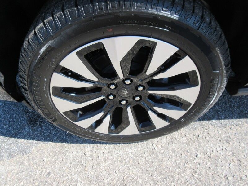 2027 Ford Expedition Max Platinum St. George SC