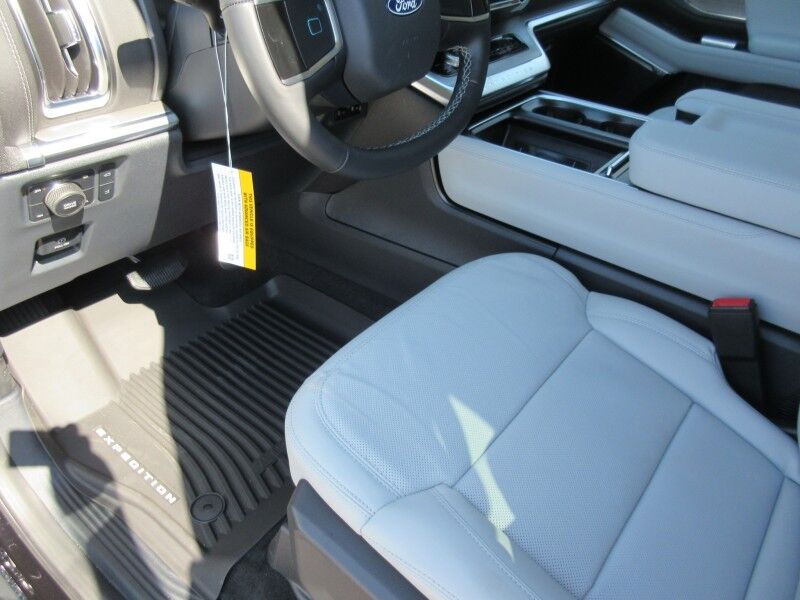 2027 Ford Expedition Max Platinum St. George SC