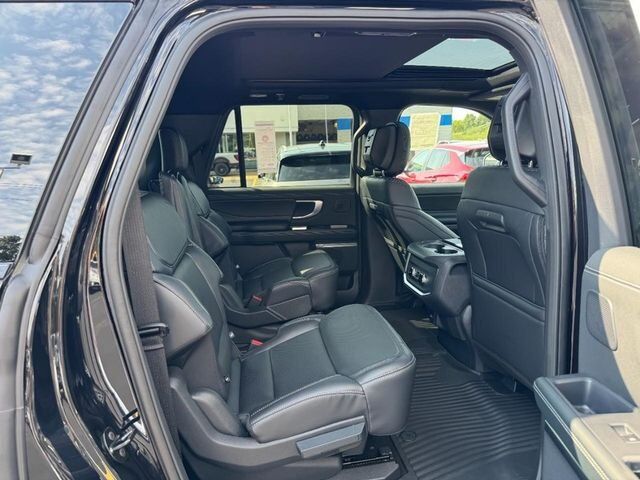 2027 Ford Expedition Max Platinum Washington MO