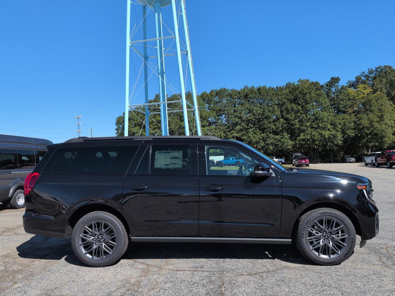 2027 Ford Expedition Max Platinum