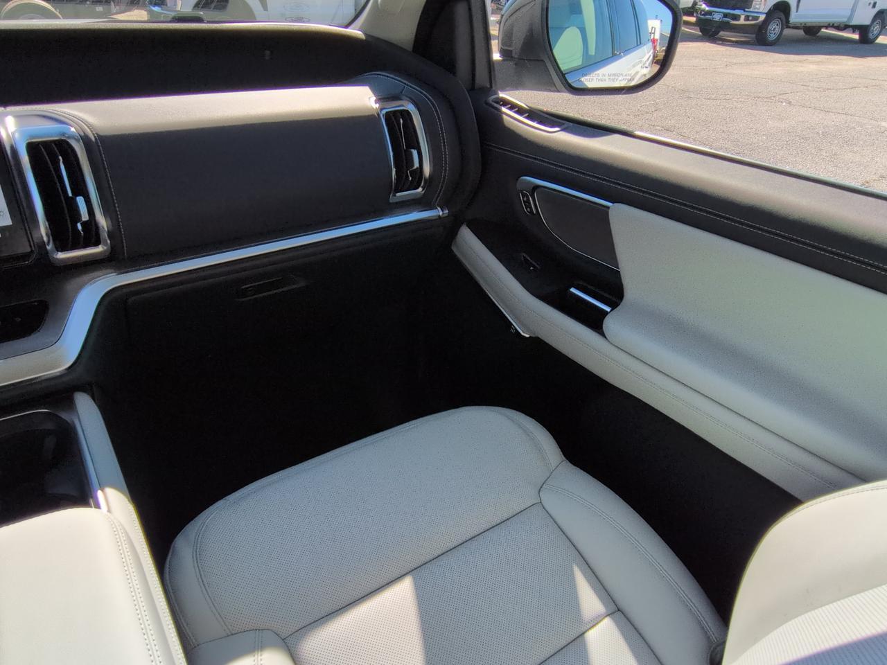 2027 Ford Expedition Max Platinum Winder GA