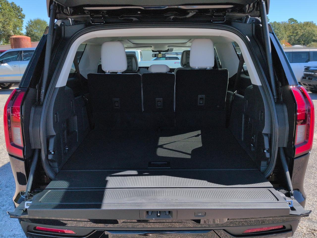 2027 Ford Expedition Max Platinum Winder GA