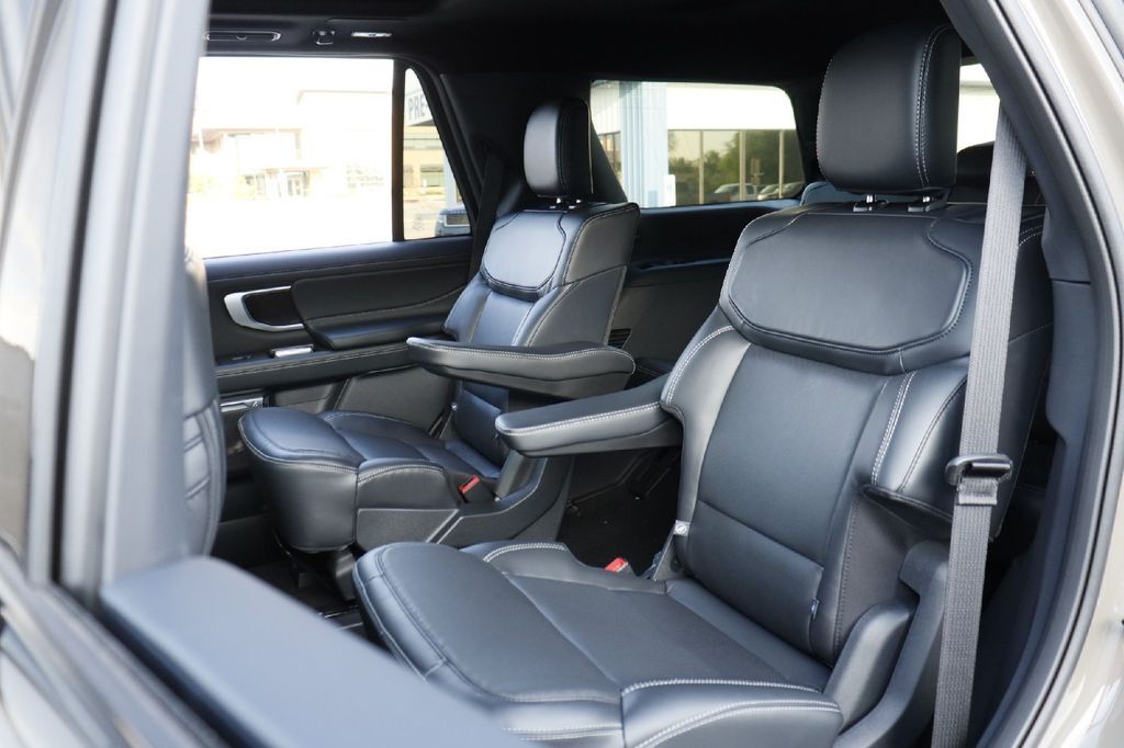 2027 Ford Expedition Platinum Hondo TX