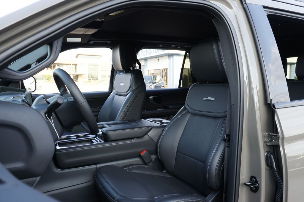 2027 Ford Expedition Platinum Hondo TX