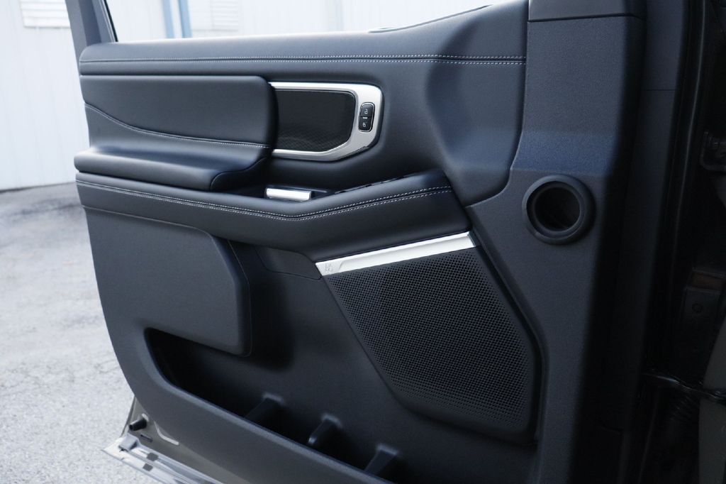 2027 Ford Expedition Platinum Hondo TX