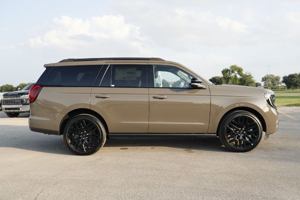 2027 Ford Expedition Platinum Hondo TX
